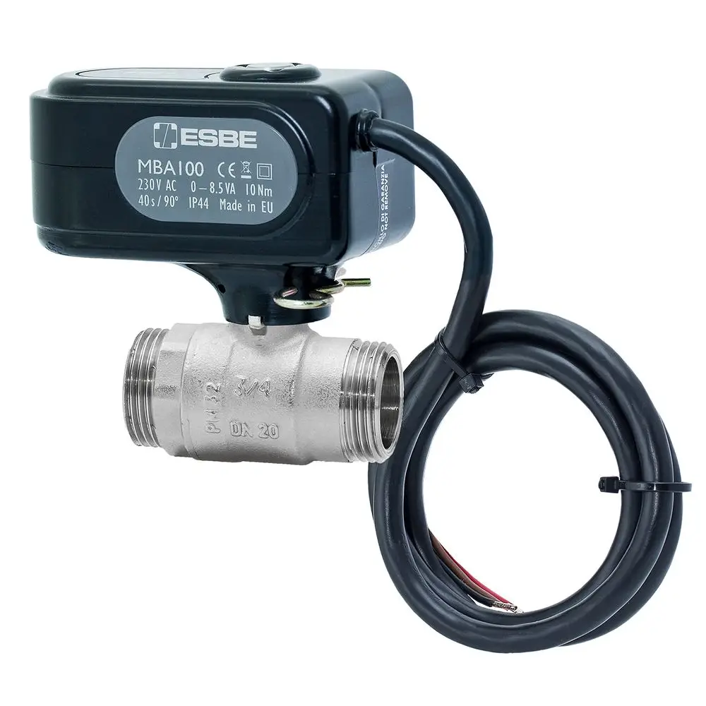 Motorkugelhahn von ESBE mit elektrischem Antrieb und Anschlussleitungen. Der Ventilkörper ist aus Metall, geeignet für den Einsatz in Heizungs- oder Wassersystemen.